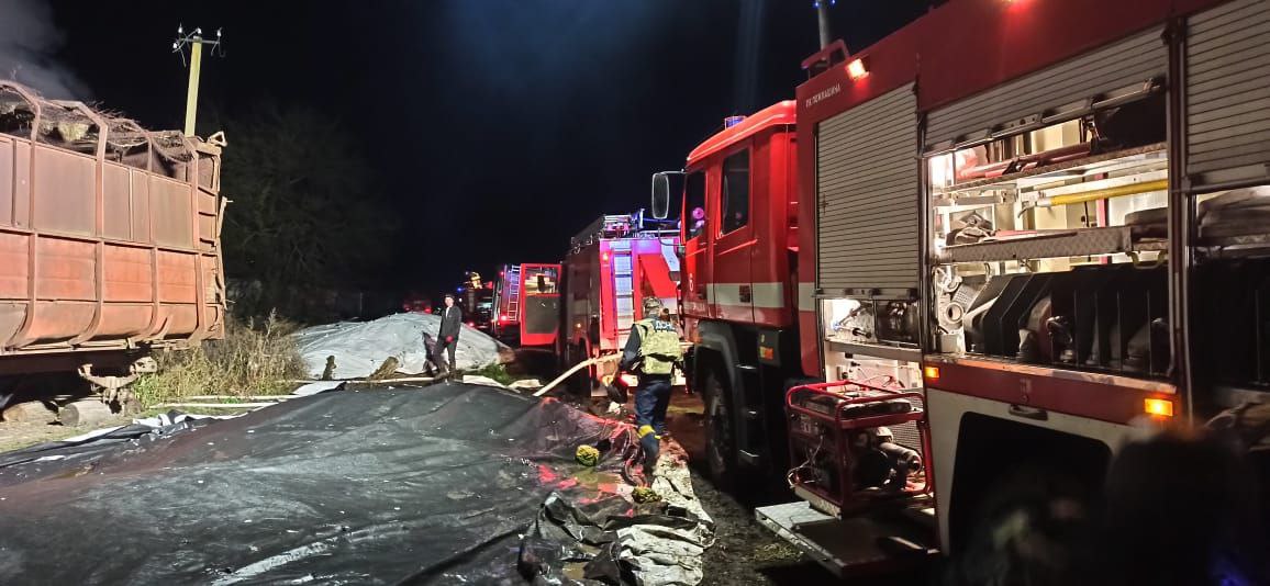 На Черкащині внаслідок російського обстрілу спалахнула ферма